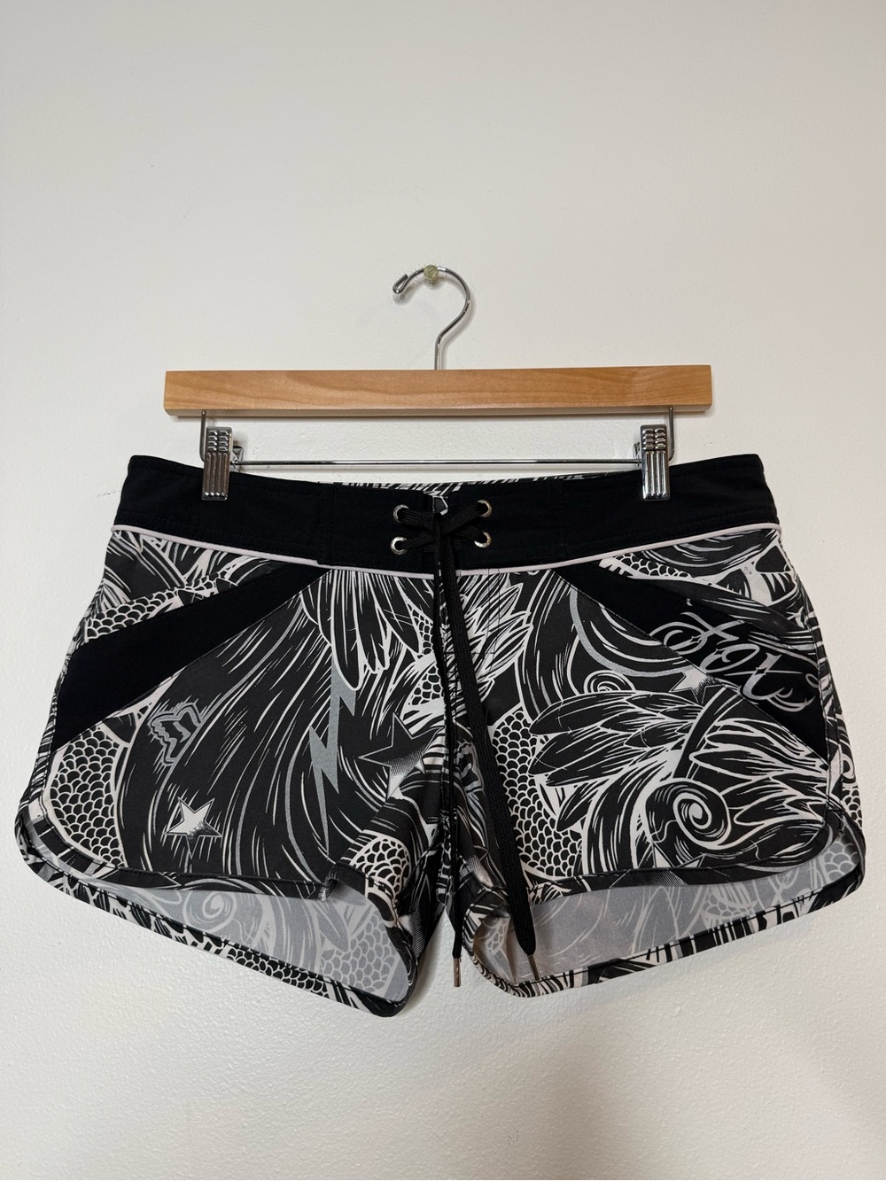 Y2K Fox Racing Board Shorts micro mini board shorts black & white low waist 5